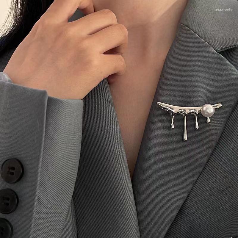 

Brooches YANGLIUJIA Metal Irregular Pearl Personality Fashion Clothing Accessories Ms Jewelry Christmas Gifts Wholesale