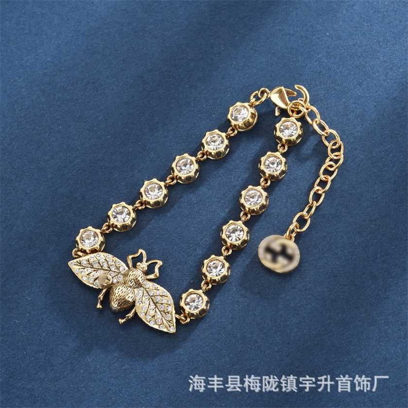 

Luxury Edition Small and Slim Classic Bee Set Diamond Bracelet/Super Quality