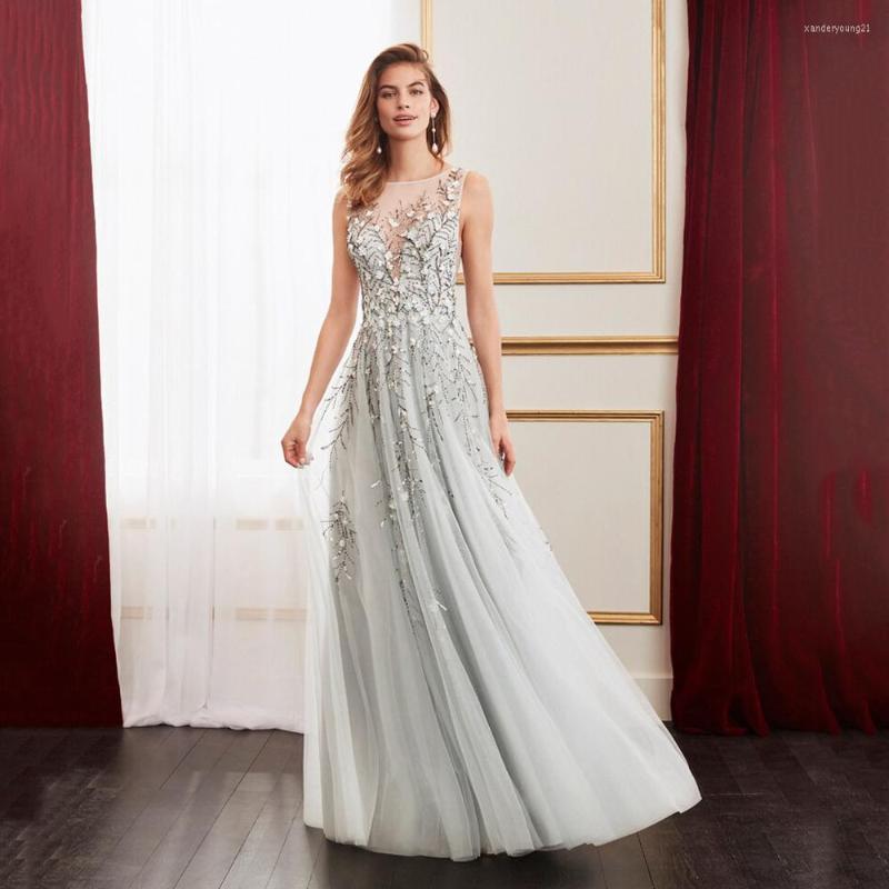

Party Dresses YALIN 2023 O-Neck Evening Sleeveless A-Line Sweep Train Dress Exquisite 3D Sequin Appliques Tulle Prom Gown, Custom made