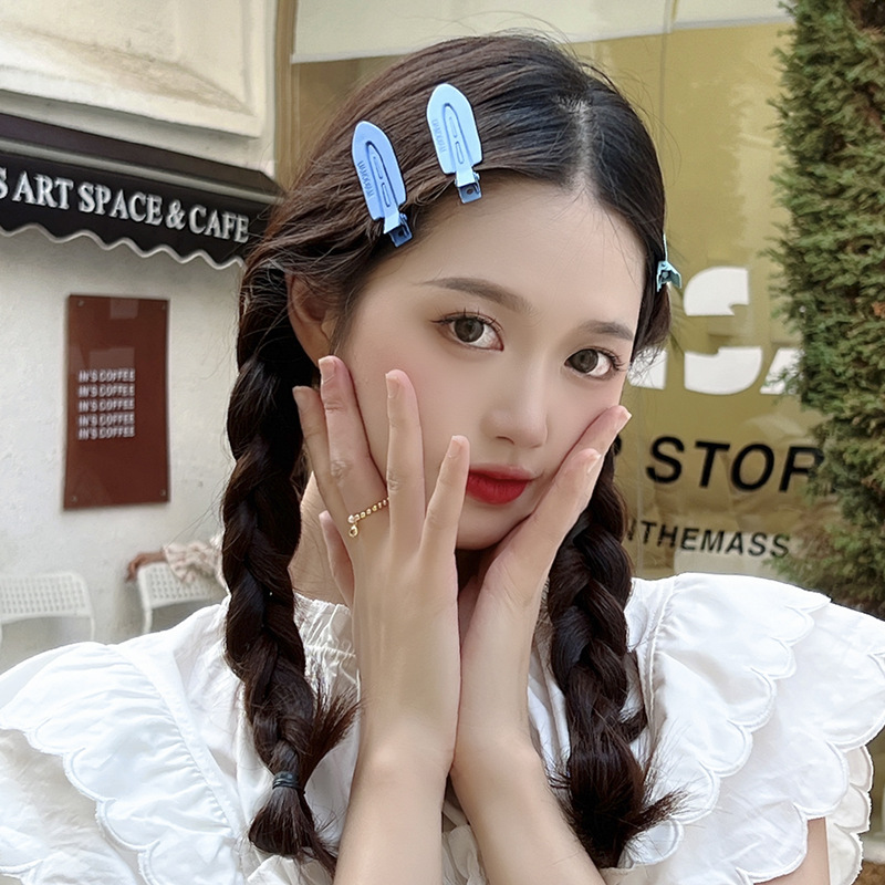 

Fashion blogger designer jewelry Colorful gradient traceless hair clip with side bangs and broken hair clip accessories Barrettes hair wholesale FJ06