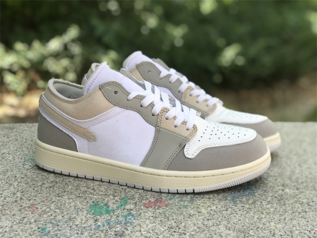 

Basketball Shoes 1S EX Tech Grey Jumpman 1 Low OG Rte Outdoor Shoes Sneaker Sports With Original Box