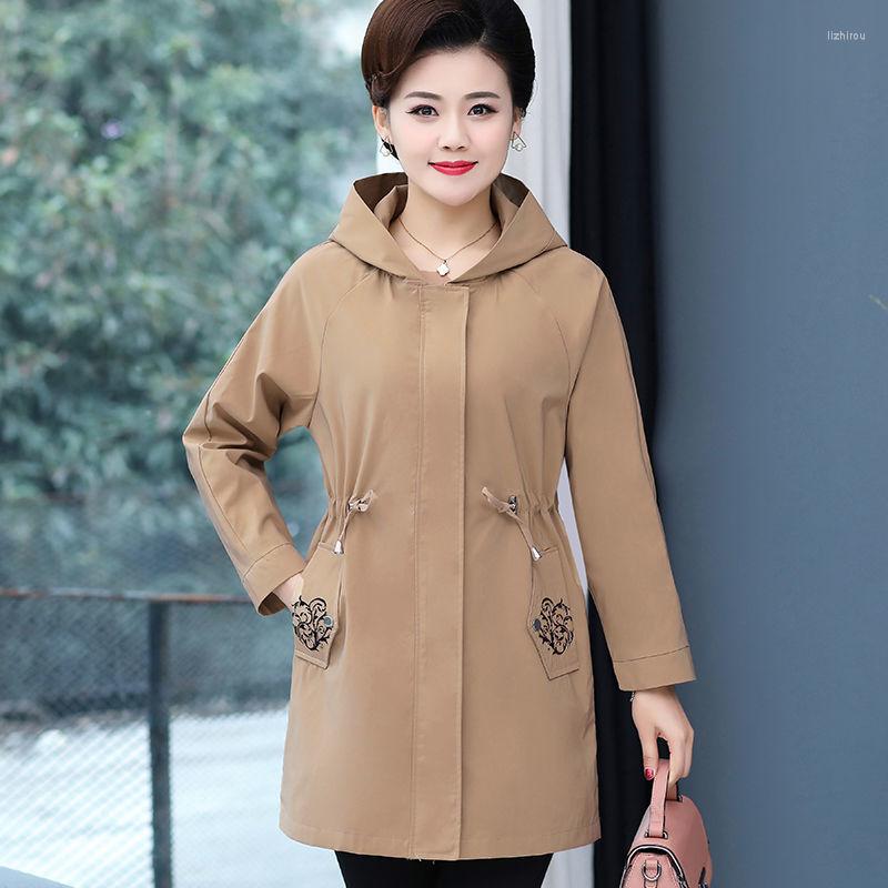 

Women's Trench Coats Middle-aged And Elderly Windbreaker 2023 Spring Autumn Embroidery Loose Hooded Outwear Plus Size Slim Mothers Long, Green