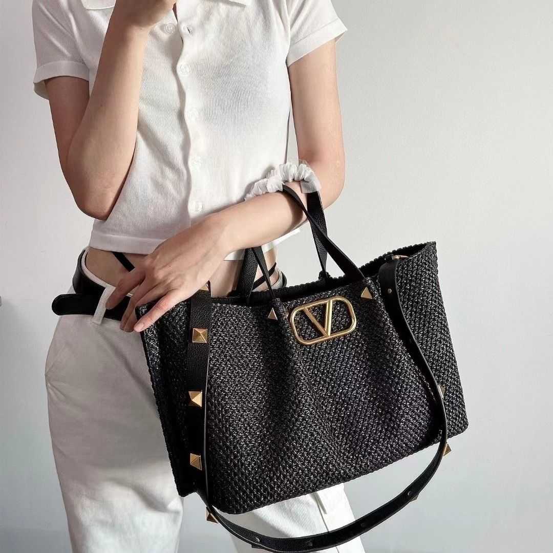 

Women Designer Valentino Bag Beach Bags IJPA Crossbody Saddle Handbag Purse Luxury Wallet Bagpack Puff Woven Tote Leather Large Capacity Goods Handbags, Caramel 25cm