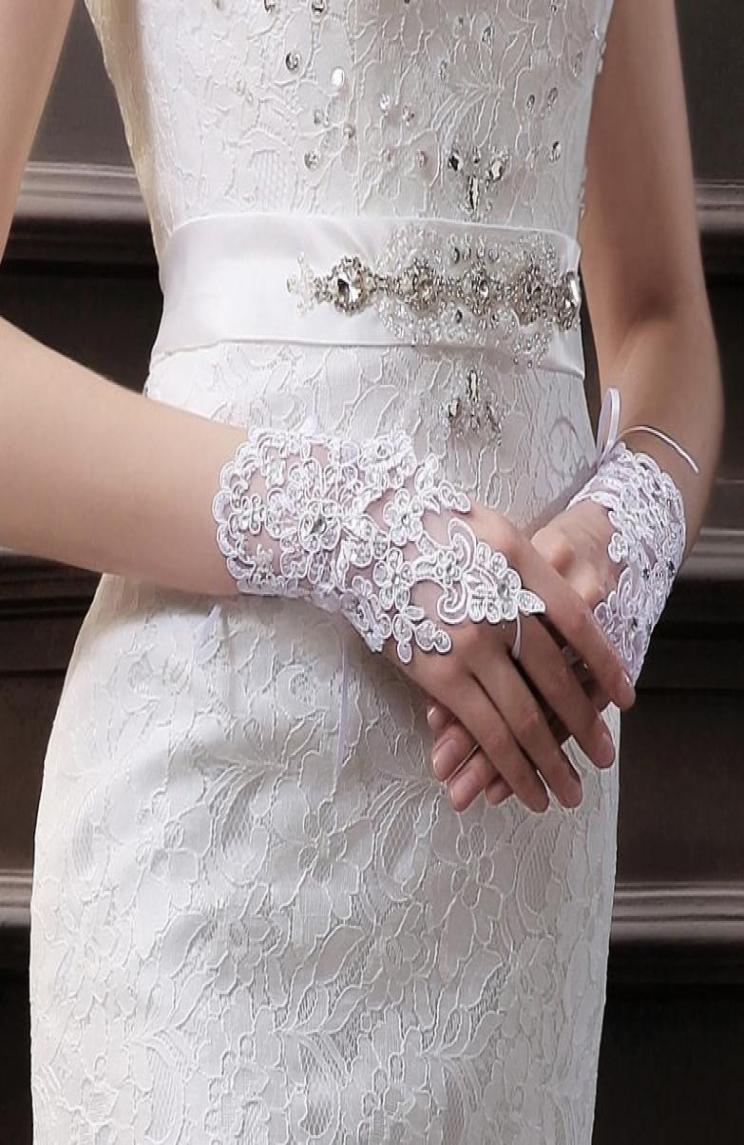 

Factory direct bride wedding lace hook beaded gloves short foreign trade2612568, White
