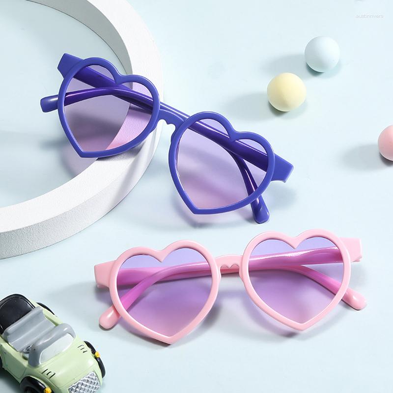

Sunglasses Fashion Heart Kids Brand Girls Boys Baby Eyewear Outdoor Sun Protection Glasses