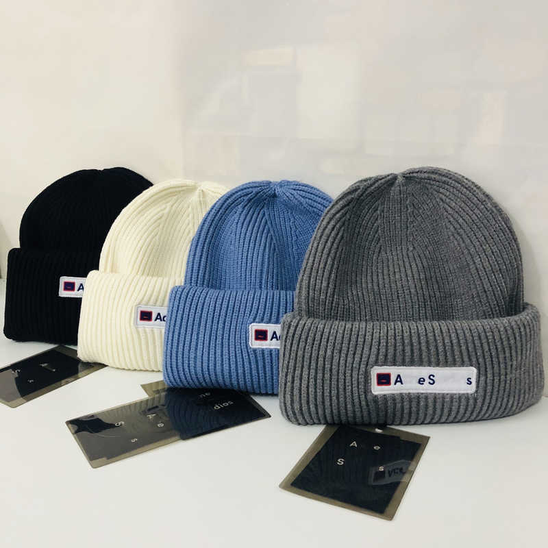 

Beanie Designer Winter Beanies Knitted Hat for Men and Women Fashion Skull Caps Letters Street Hats Smiling Face Cap Colors Availablec2rb, 1-blue