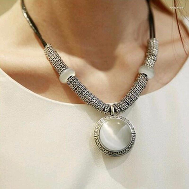

Chains Pearl Round Opal Pendant Necklace Female Stainless Steel Clavicle Chain Long Fashion Jewelry Statement Girl Gift
