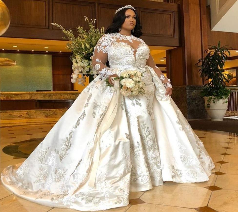 

Plus Size Mermaid Long Sleeves Wedding Dresses Jewel Neck Beaded Bridal Gowns With Detachable Train Appliqued Trumpet Satin robe d1016593, White