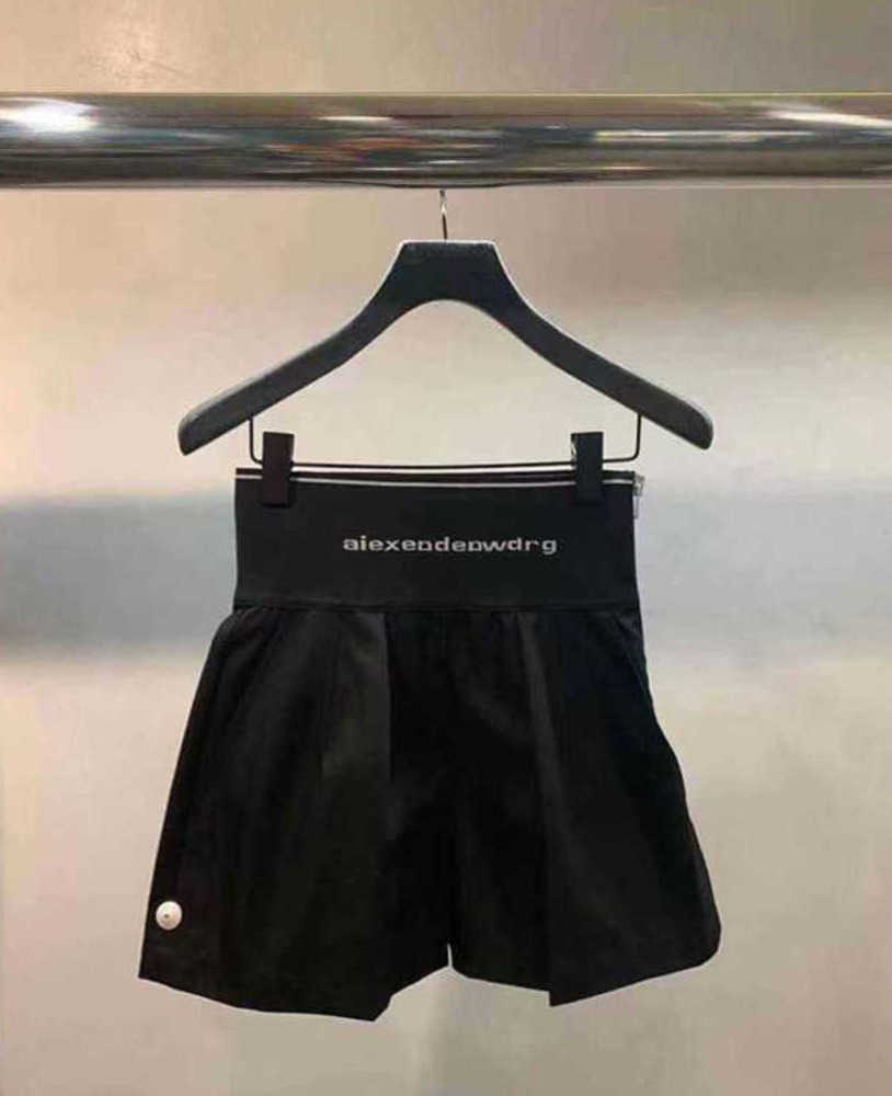 

Designer Aw Dawang Casual Shorts Elastic Wide Leg Letter Ribbon Versatile Waist Pleated Women' Pants Spring Summer New wang shorts Breathable design fashion, Black4