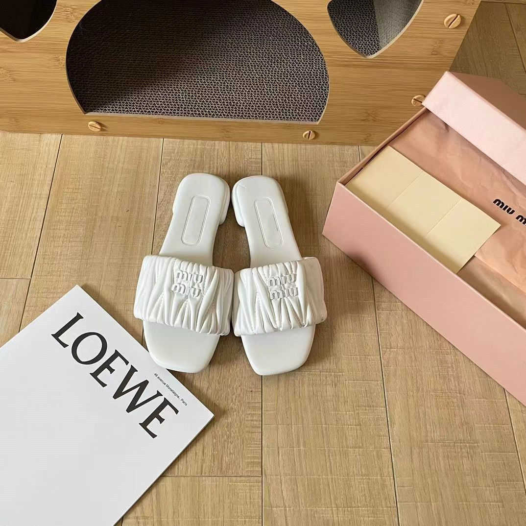 

2023 Mius Designer Beach Shoes Sandals Women Slide New Slippers for Wearing High Outsiders Summer Versatile Fairy TR3T