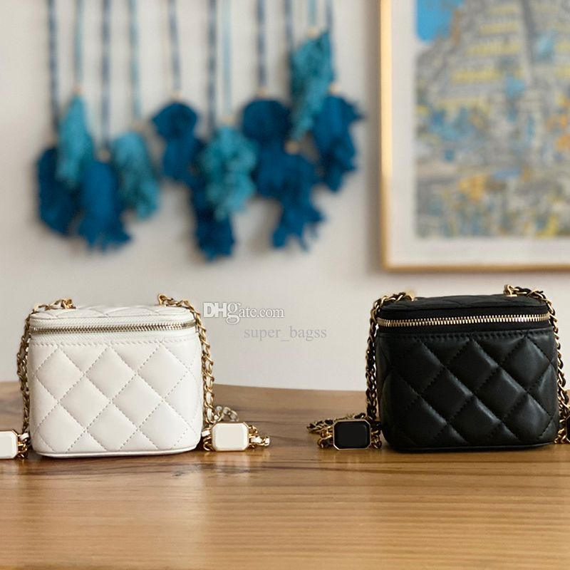 

Mini Cosmetic bag Designer Genuine Box Chain leather 11CM Delicate With bag Bag knockoff YC275