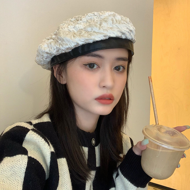 

Japanese Vintage Berets for Women Winter Warm Velvet Caps Ins Fashionable Korean Artificial Leather Patchwork Painter Cap