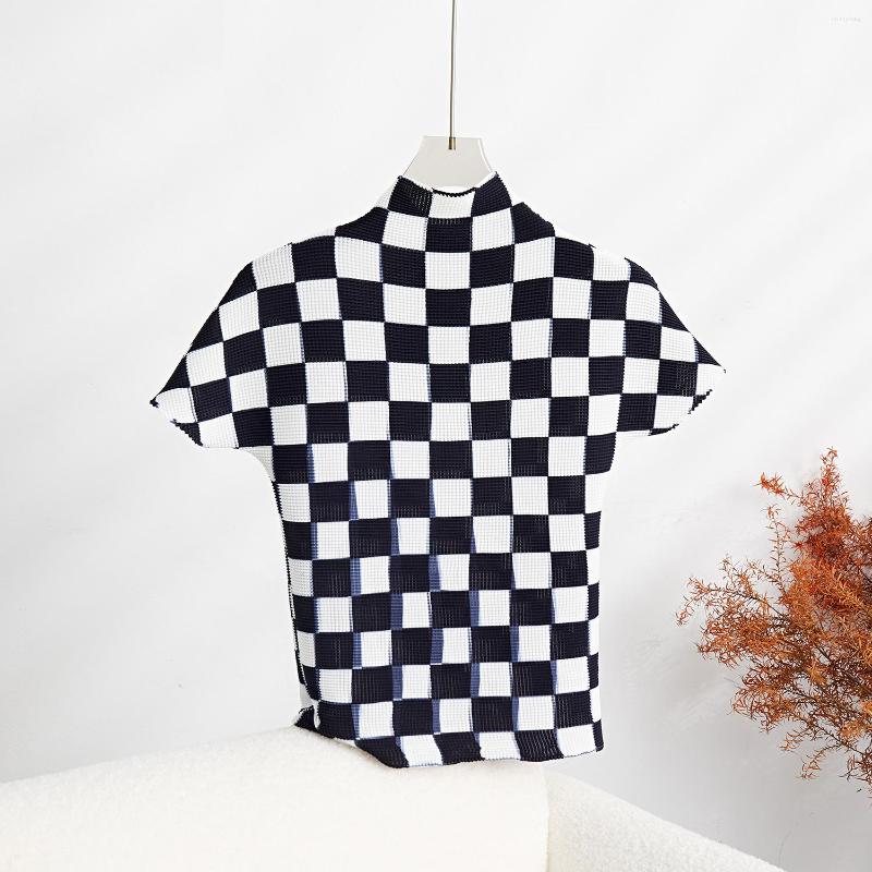 

Women's T Shirts Half High Collar Short Sleeved Pleated T-shirt For Summer Black And White Checkerboard Top Small Shirt, Picture color