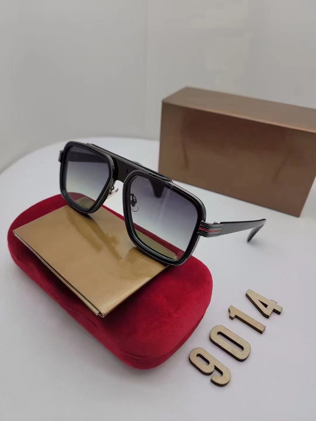 

Luxury Sunglasses polarized sunglasses For Man Woman Unisex Designer Goggle Beach Sun Glasses Retro Small Frame Luxury Design UV400 Top Quality With Box137