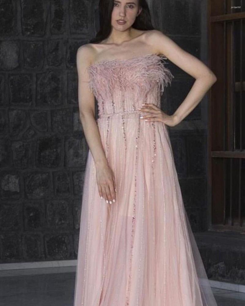 

Party Dresses Dubai Pink Feathers Crystal Beading Evening Strapless Sleeveless A-Line Prom Dress Saudi Arabic Women Gowns, Purple
