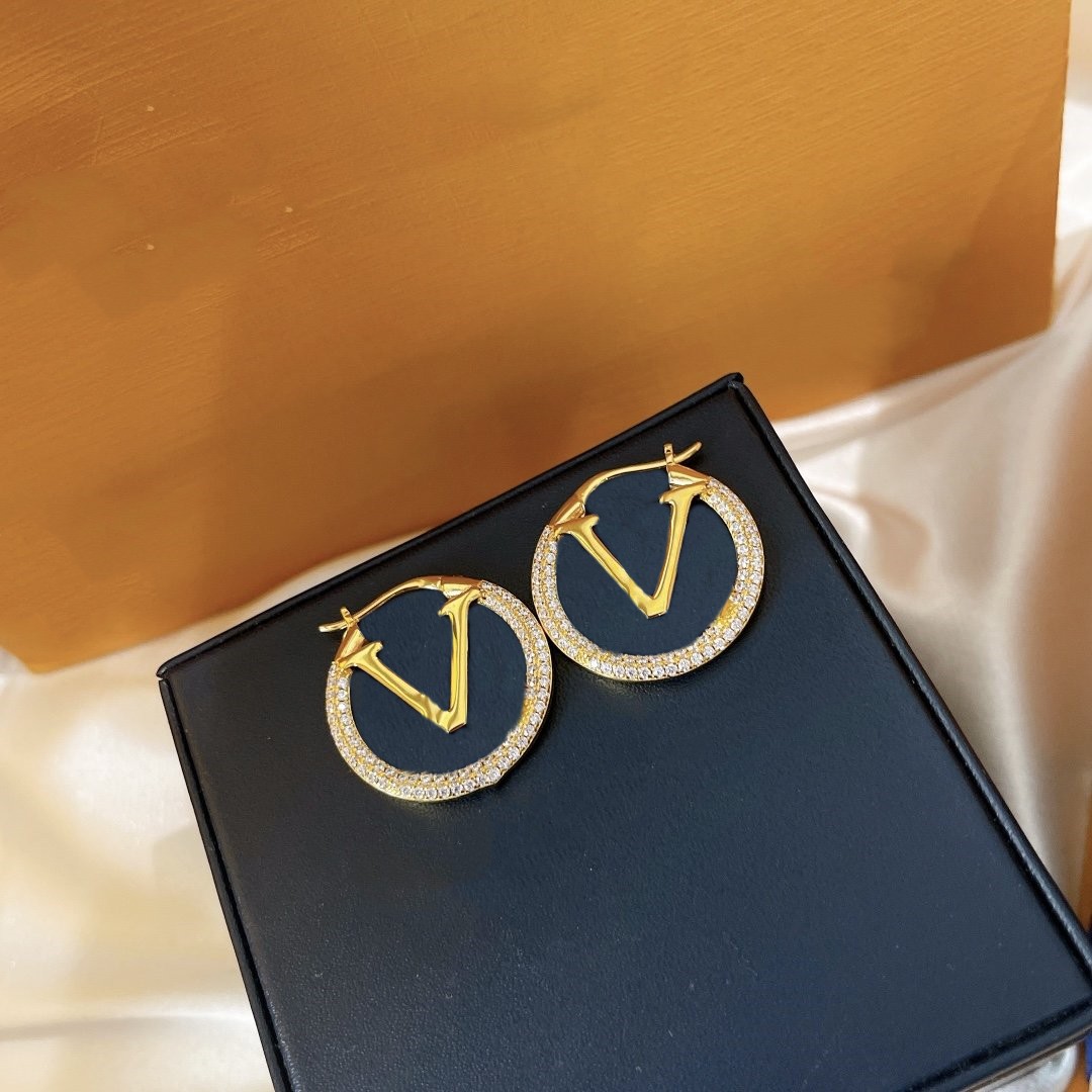 

Fashion Designer luis Letter vuttonity Luxury Geometric Crystal Earrings Stud dhgisn