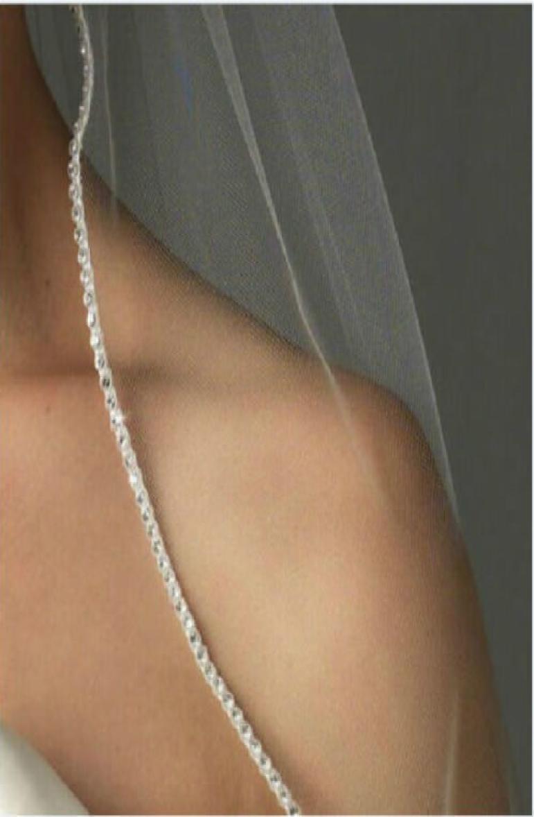 

The new bride wedding veil 1 layer of diamond with a comb wedding dress accessories studio pography9810428, White