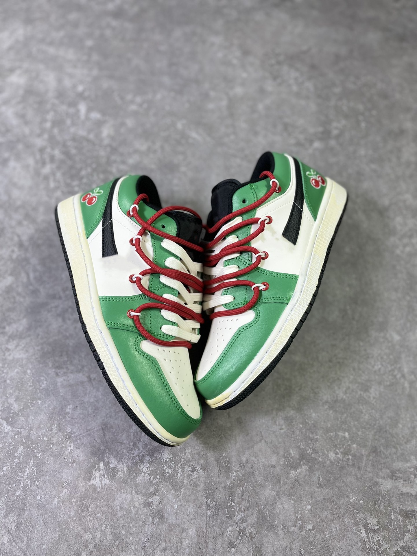 

Original Quality 1s Lace Up Basketball Shoes Jumpman 1 Low White Stadium Green Black Designer Lifestyle Sportswear