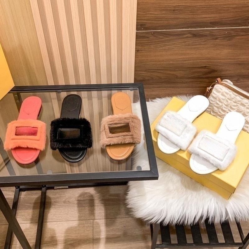 

Fluffy womens slippers top luxury designer shoes summer fashion sandals outdoor non-slip beach shoes comfortable breathable casual shoes new hollow leather flats, White