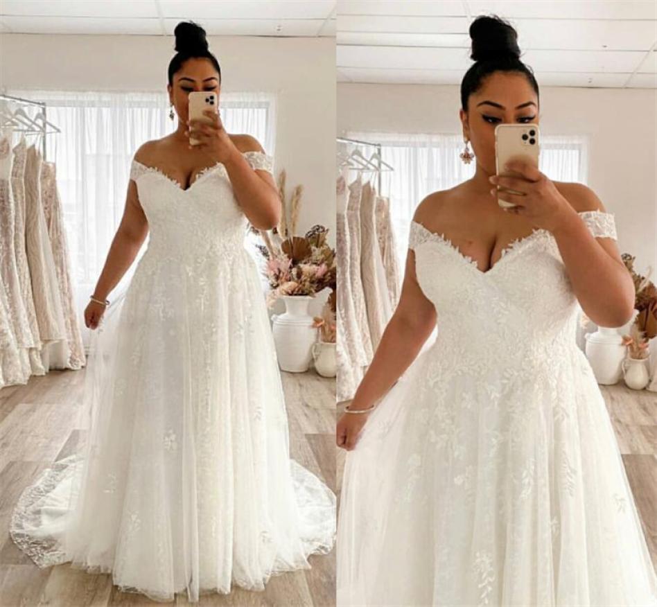 

2022 Plus Size Wedding Dress A Line Off The Shoulder Lace Big Bridal Gowns Appliques Zip Back Gorgeous Lady Marriage Dresses White8235319, Red