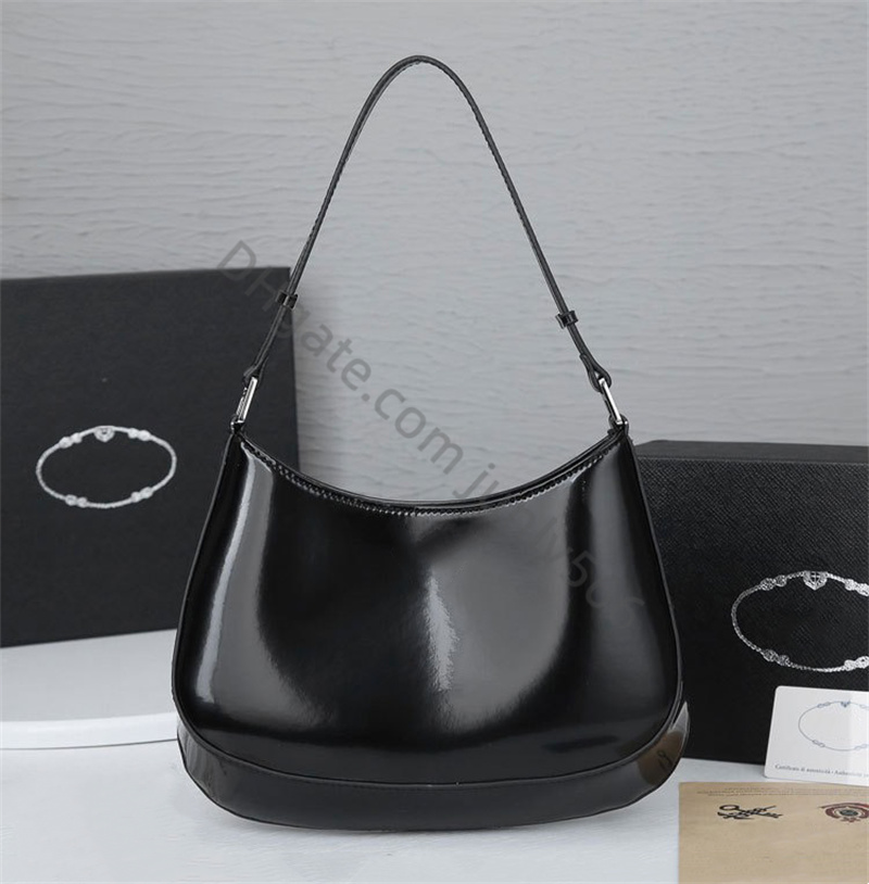 

Luxury Designers hobo Underarm bags men and women Shoulder bags leather handbag Nylon crossbody purses Fashion totes High quality Clutch Bags wallet wholesale, 1- red