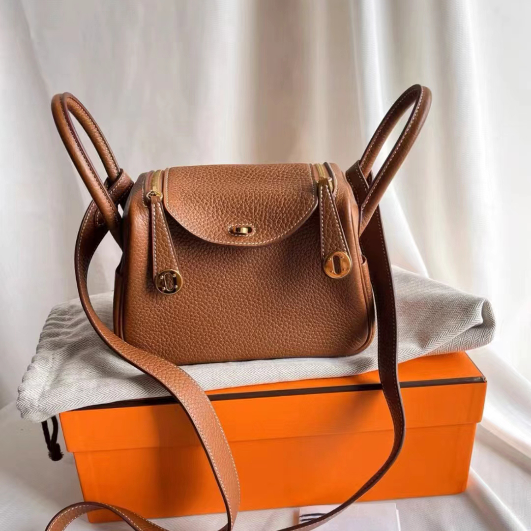 

Mini womens Designer handbag vanity bag Luxurys lindys tote clutch bags Genuine leather crossbody shoulder bag Mens top handle wallet city trunk pochette travel bag, Brown