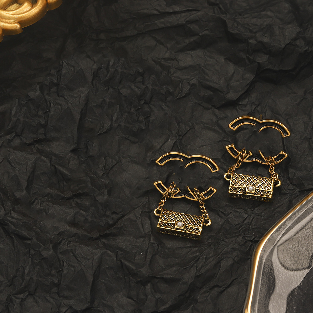 

18K Gold Plated Luxury Brand Designers Letters Stud Dangle Hoop Geometric Famous Women Eardrop Crystal Rhinestone Chain Stainless Steel Earring Wedding Jewerlry