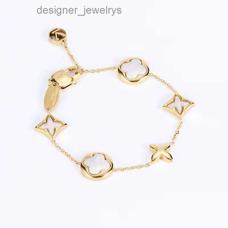 Designer Flower Lock Bracelets Bangle Letter V Titanium Steel Designer Fomen Women Men Luxury Jeux Jeutes