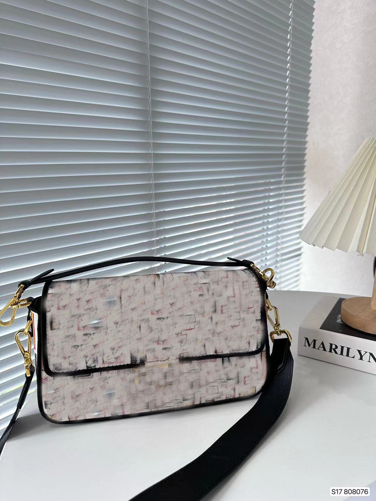 2023 Sacs de créateurs de haute qualité luxe médiéval cowboy sac à bandoulière sac à main femmes mode fourre-tout bandoulière grande capacité