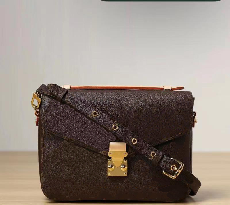 Sac de maquillage design mode presbytie maquillage oreiller Mailman femmes bandoulière sac en cuir de haute qualité