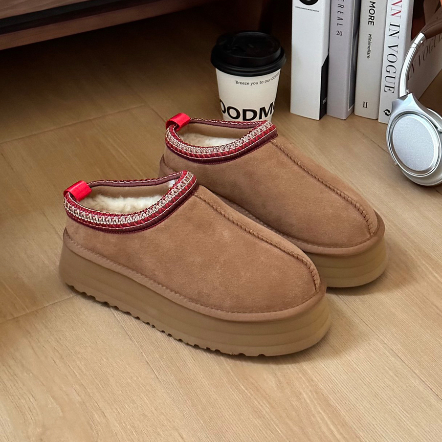 Chaussure de créateur de mode Sandales de laine de luxe pour femmes Pantoufles Femme Pantoufle Chaussures Marque Automne Hiver Diapositives Fourr