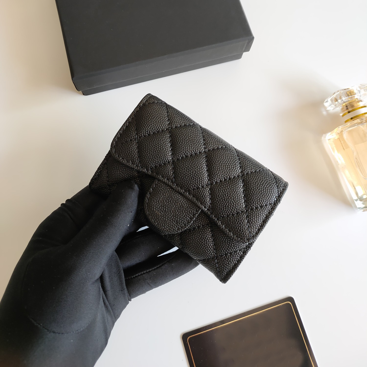 Women's Luxury Fashion Designer Card Holder Fold flap classic pattern Caviar sheepskin black mini purse for women with box .