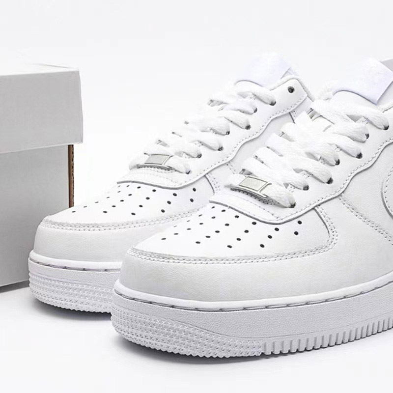 07 Black And White Unisex Skate Shoes Luxury Men Designer Footwear Classic AF 1 Women Sneakers 5A Quality No Box