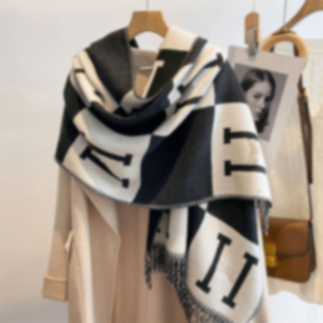 scarf designers Six style Letter Cashmere Designer Scarf Soft Woolen Scarf Shawl Portable Warmth Thickening Plaid Sofa horse Fleece Knitted Blank-image-908859448