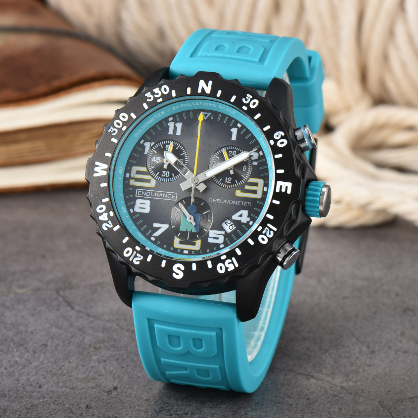 Luxury Mens Watch Quartz Endurance Pro Avenger Chronograph 44mm Watches Multiple Colors Rubber Men Watches Glass Wristwatches 