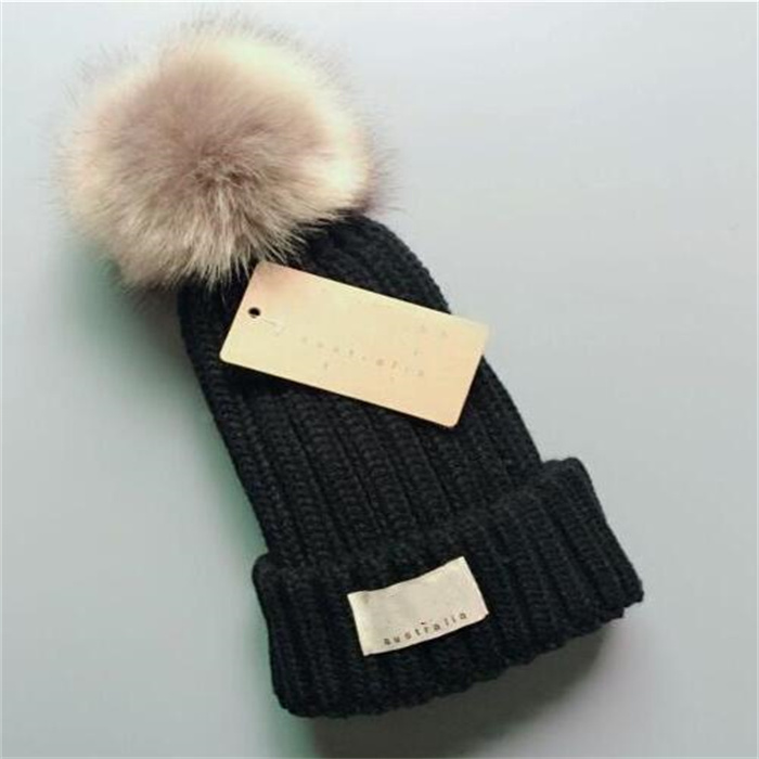 Australia Designer Kids Knitted Hats Winter Pompon Beanies Boys Girls Pom Skull Caps Bonnet Trendy Label Crochet Hat Knitting Beanie Warm Ear Muff