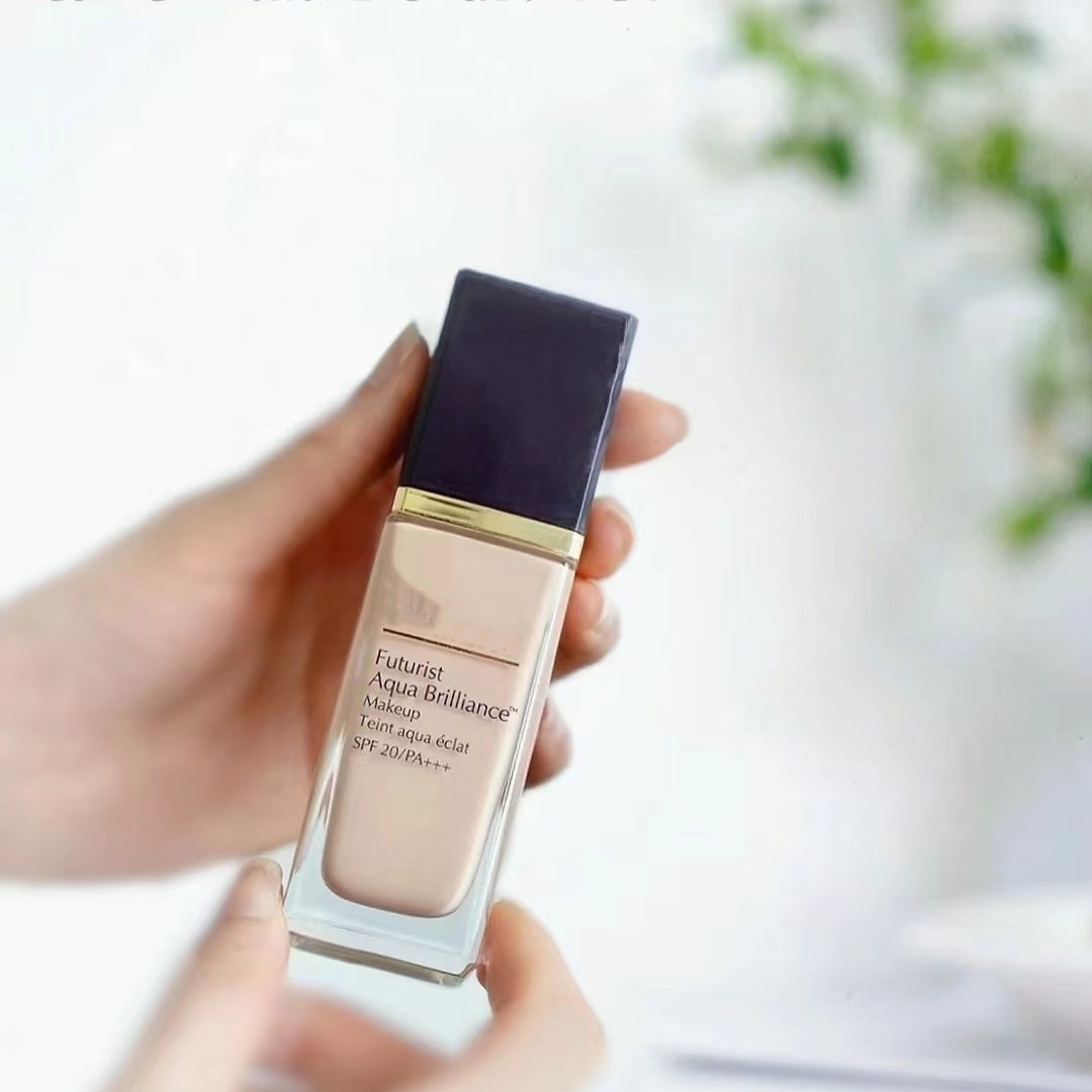 Futurist Aqua Brilliance Makeup liquid foundation 30ml 4 colors 1CO 2CO 1C1 1wo free shopping-image-909649646