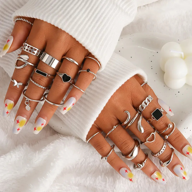 Solitaire Ring 27pcs Set Vintage Silver Color Geometric Rings For Women Black Square Heart Snake Hollow Set Party Trendy Jewelry Gifts 231012