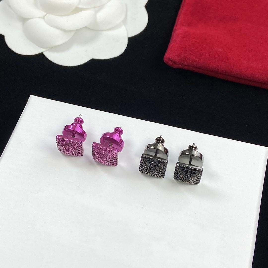 2023 minimalist and atmospheric metal earrings suitable for women's fashionable new exquisite earrings anniversary gift-image-910926850