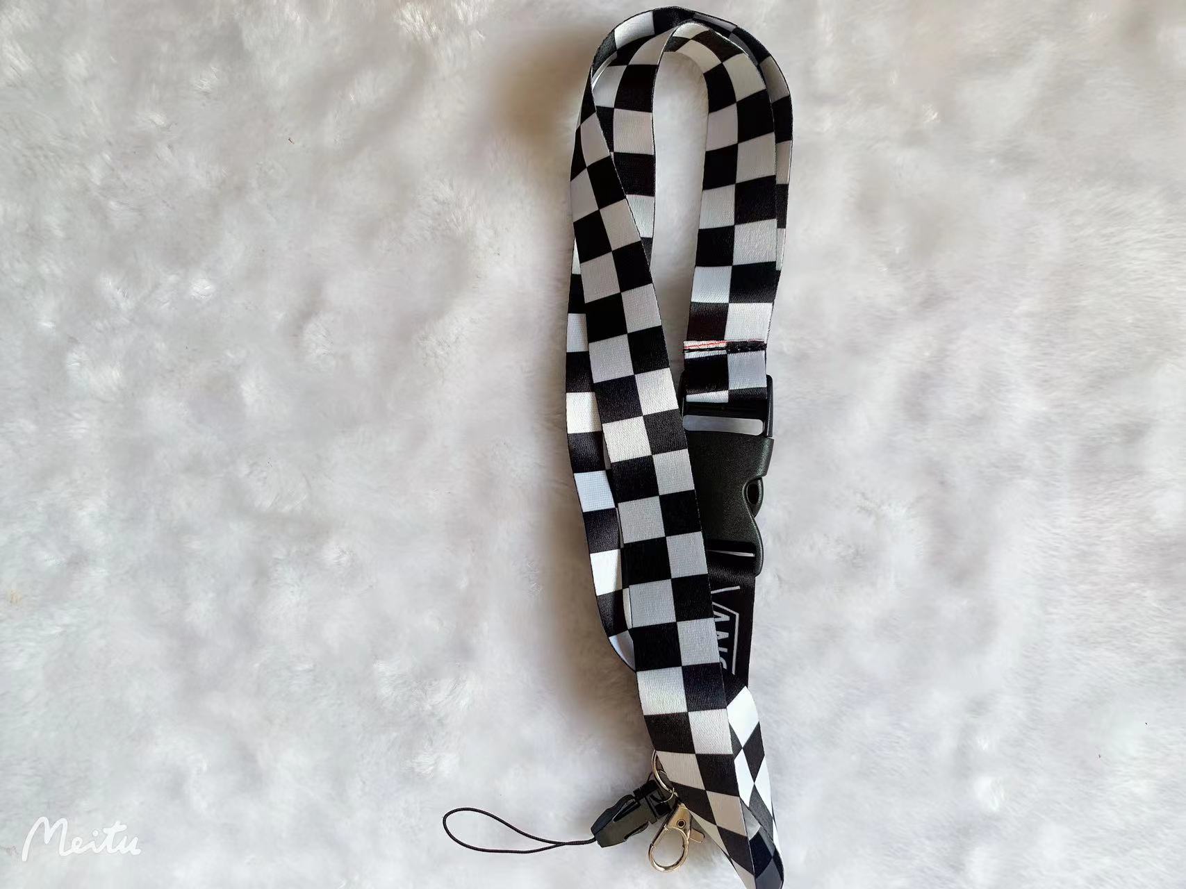Wholesale all kinds Designer keychain of Men Women sports LOGO mobile phone lanyard lanyard keychain sling show neck strap Lanyards for Keys Name Ta