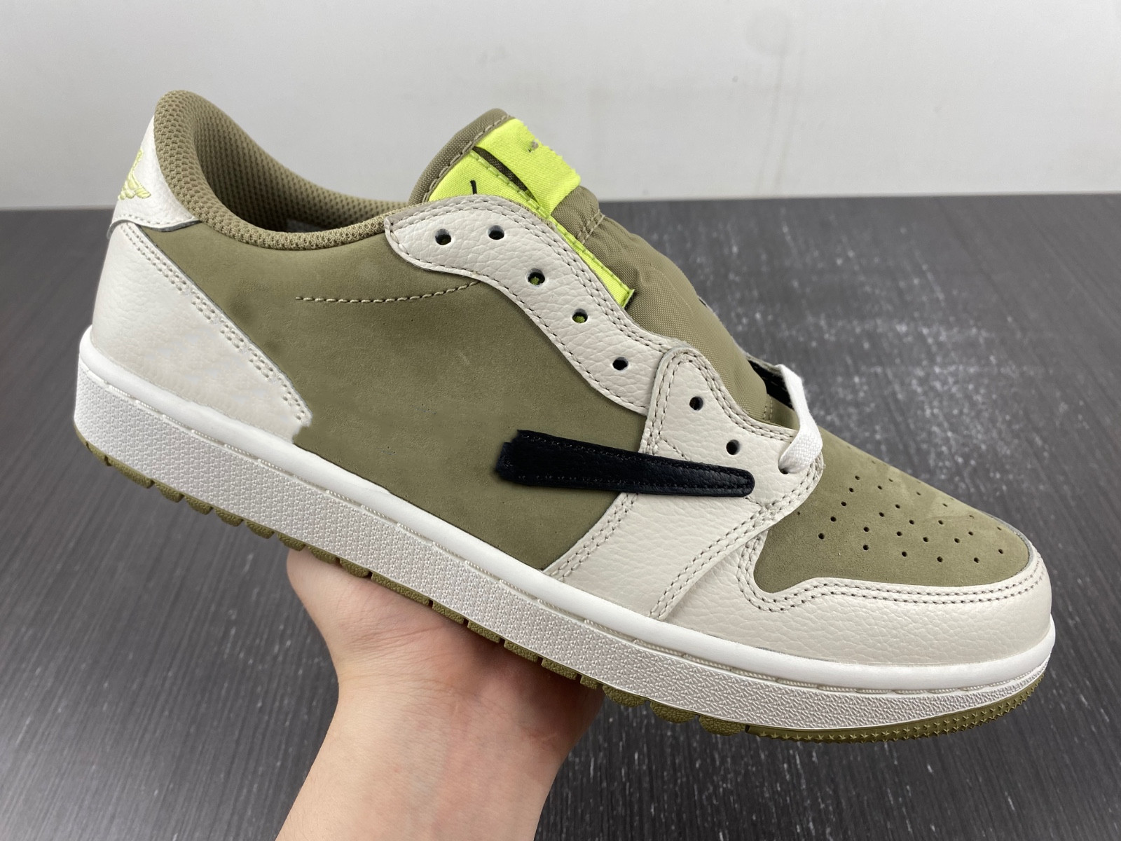 Shoes Authentic Jumpman 1 Low OG Golf Olive Green Reverse Mocha Basketball Cactus Jack High Blue Saturn Gold Baroque Brow Men Women sport sneaker