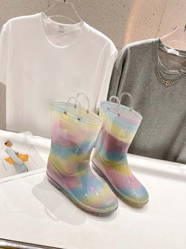 Boots Designer Womens Fashion Mid Tube Boots Colorful Mouth Rubber Rain Boots Anti Slip Waterproof Leather Soles Fashion Versatile