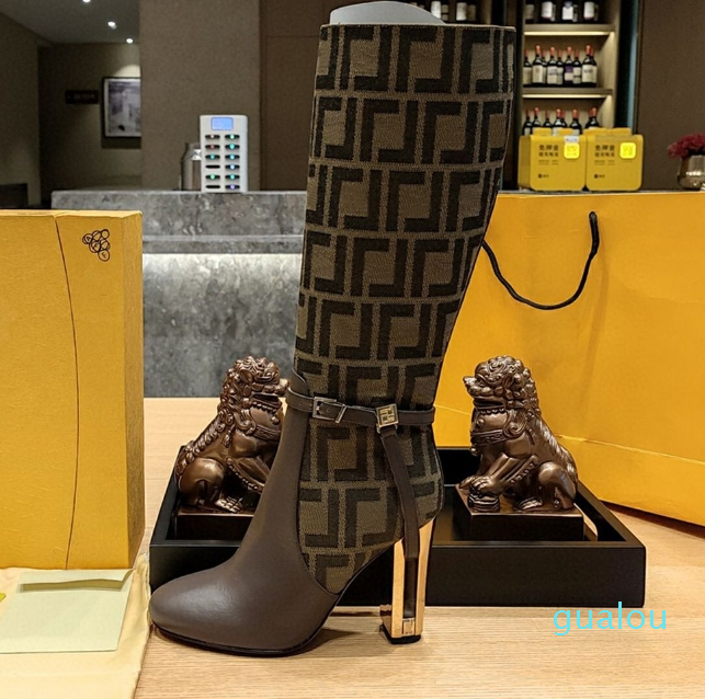 2023 boot with cut-out detail and gold-coloured metal Side half Zip shoes Sizes 35-image-912969843