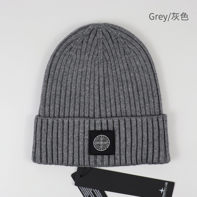Europe Designer Beanie Soft Cotton Fashionable Jacquard Warm Circle Embroidery Skull Cap Unisex Elegant Knit Warm Kntted hat Bonnet Gorros SI