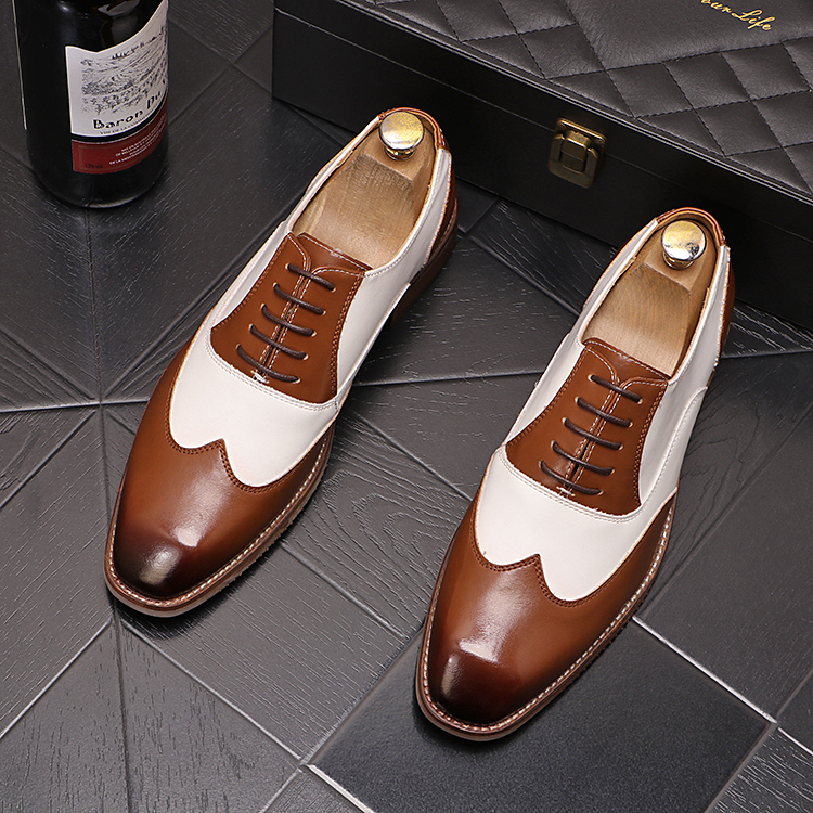 2024 Nouveau style Hommes Chaussure Dance Party Robe Chaussures En Cuir Verni Bout Pointu Cérémonie De Mariage Chaussures Hommes Noir Bleu Rouge