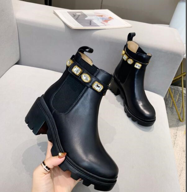 Femmes Bottes Designer Talons Hauts Bottines Véritables chaussures Mode Hiver Automne Martin Cowboy Cuir matelassé À Lacets Chaussure D'hiver En
