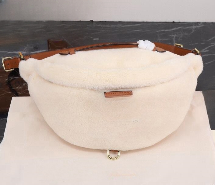 Cas réels Femmes Femmes Bourses à taille en relief Sac à coffre Fashion Classic Cross Cross Body Sacs en relief Packs d'épaule