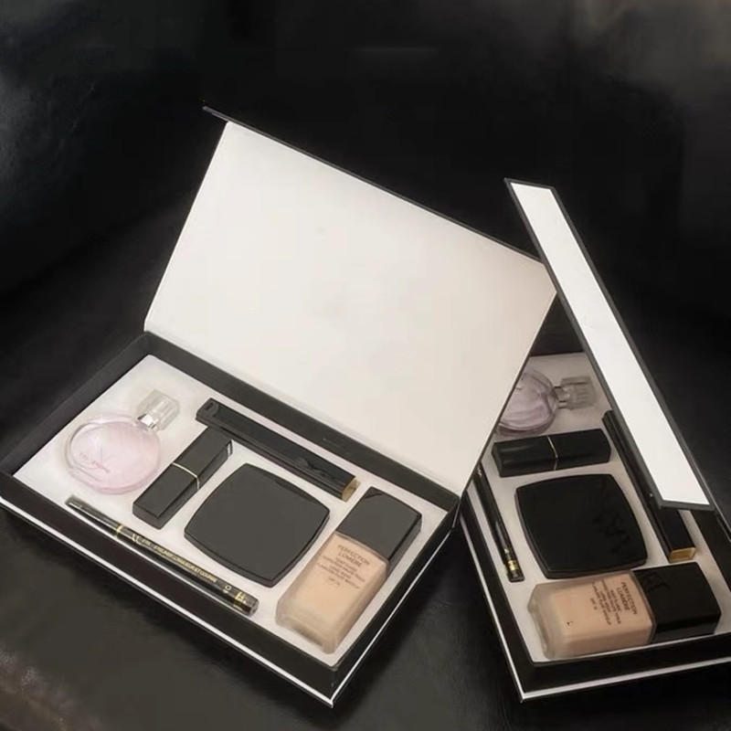 En stock Kit de parfums de maquillage unisexe parfum pour femme Cadeau de festival 15 ml Parfum 6 pièces Ensemble rouge à lèvres Fond de teint li