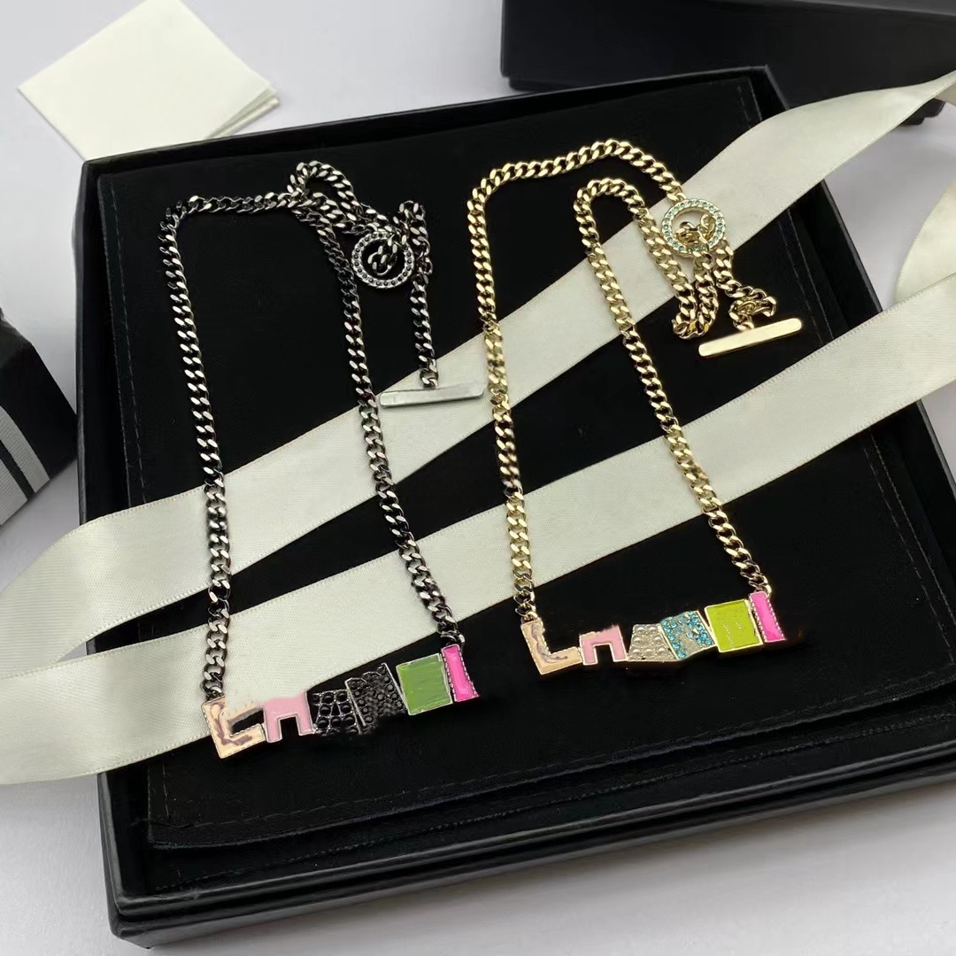 Fashion Letter Bangle Bracelet Jewelry with Package Box-image-772323092