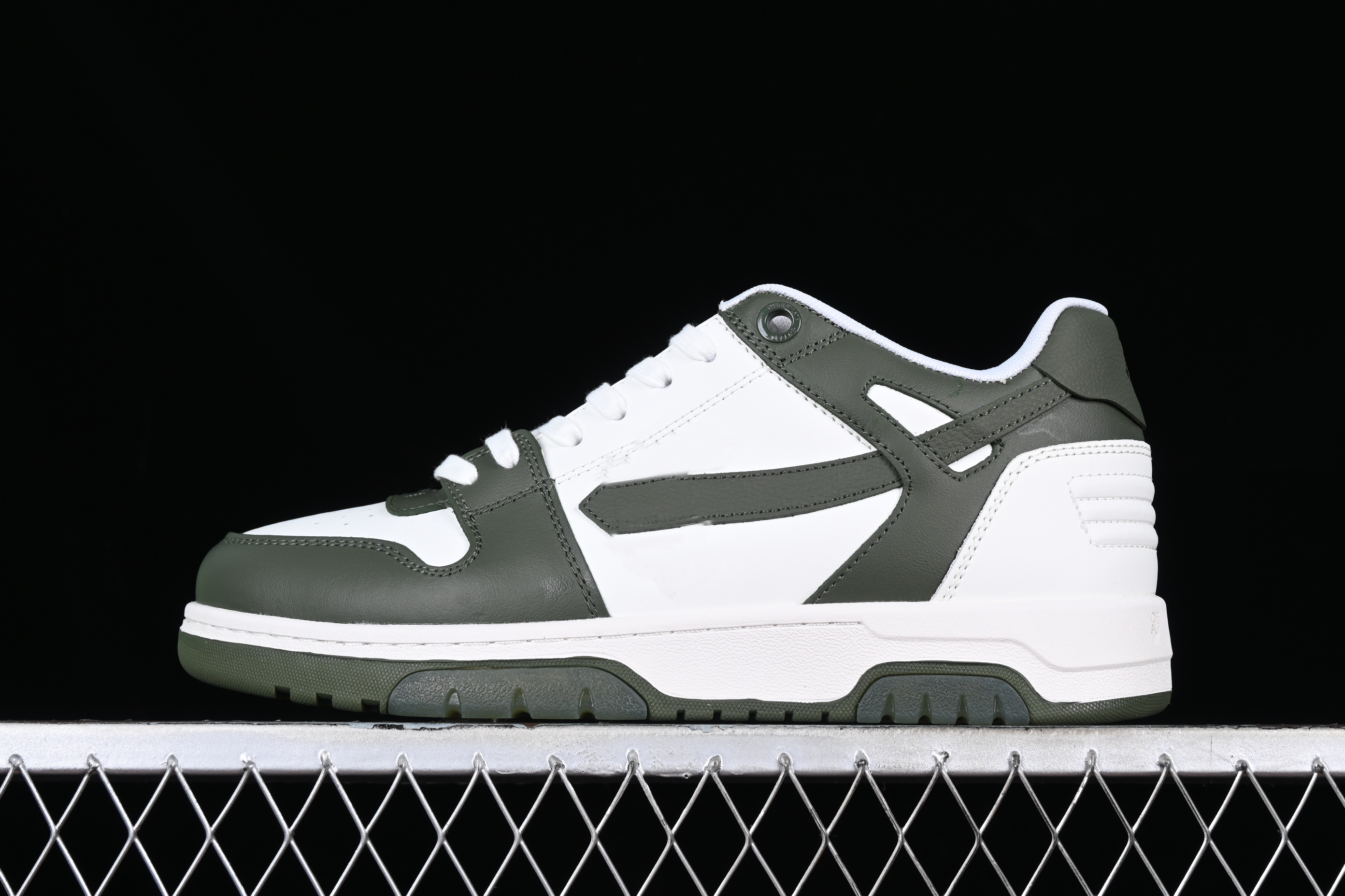 37Color Out Of Office Low Tops Designer Shoes For Men Women Black Dark Blue Grey Fog Gym Red Plate-forme Sneakers Flat scarpe luxury mens trainer-image-904260512